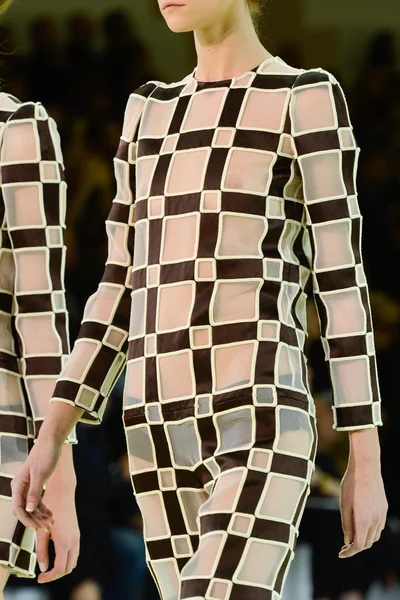 Look 89